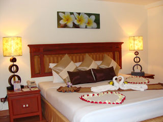 Sea Pearl Beach & Spa Patong Esterno foto