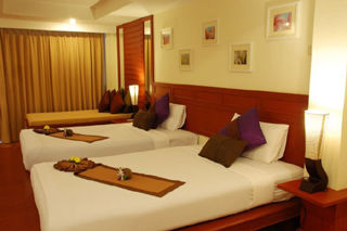 Sea Pearl Beach & Spa Patong Esterno foto