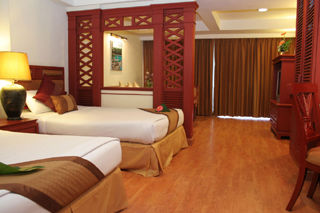 Sea Pearl Beach & Spa Patong Esterno foto